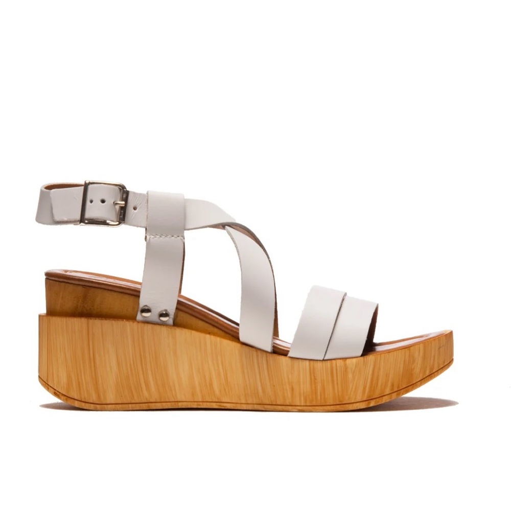 L’intervalle white wedge leather sandal 40 us 9 Nwb